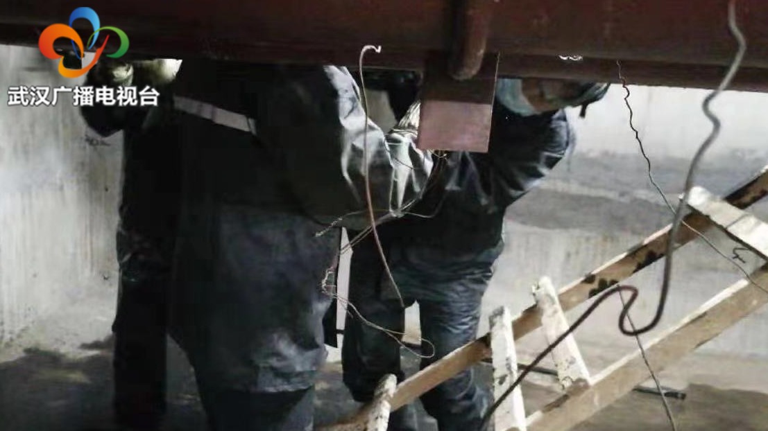 物业修阳台下水管漏水,物业修复漏水阳台信息