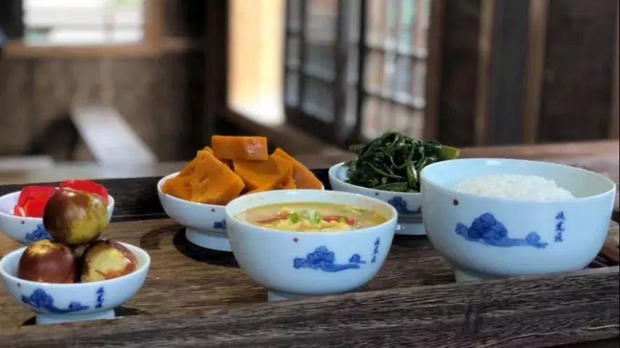 青城山开了家很网红的民宿,民宿探店成都