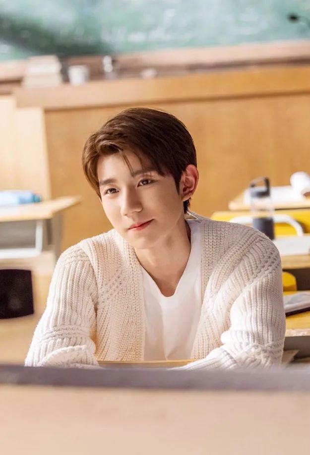 冬天要舍得投资羊绒,乍暖还寒寓意