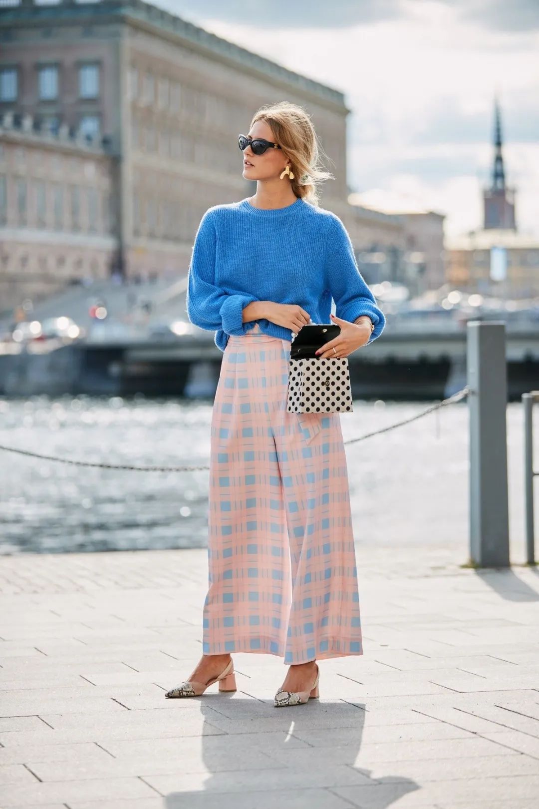 冬天要舍得投资羊绒,乍暖还寒寓意