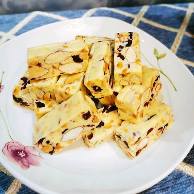 过年必备小点心,蔓越莓杏仁牛轧糖比例