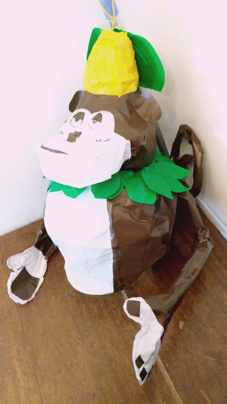 这位崇明妈妈每年给孩子做一个手工元宵灯笼！8个生肖造型灯笼，孩子拎着拎着就长大了