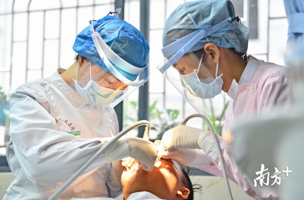 智齿反复发炎怎么办能拔掉吗,智齿发炎颅内感染是什么病