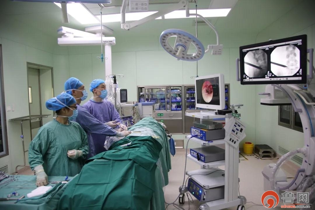 聊城人民医院椎间孔镜手术咋样,女子得颈椎病