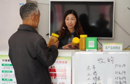 一场特色产品推介会，线上+线下销售1300余万元，汉滨区这群“硒哥硒妹”咋做到的