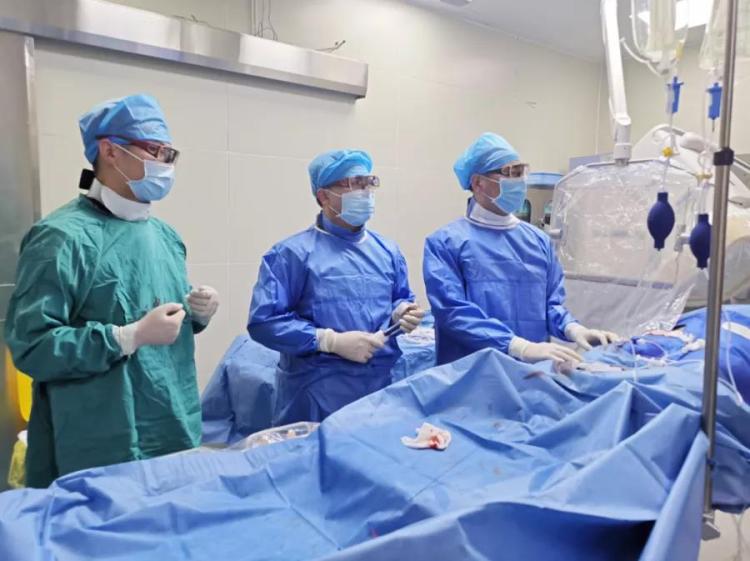 妙手回春救患者,妙手回春医生完整版