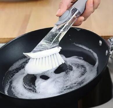 厨房钢丝球油污如何清洗,厨房油污别用钢丝球擦