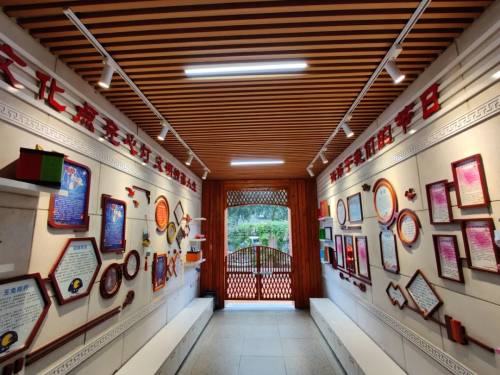 航天二中旁边的小学,雁塔航天210小学