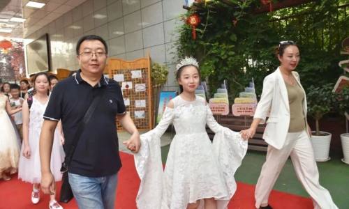 航天二中旁边的小学,雁塔航天210小学