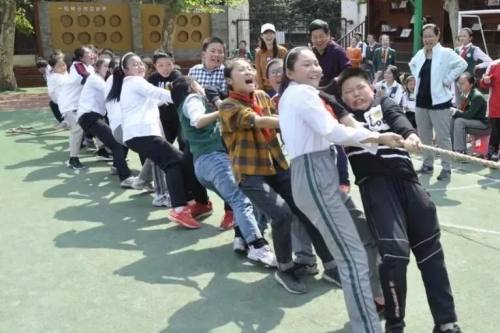 航天二中旁边的小学,雁塔航天210小学