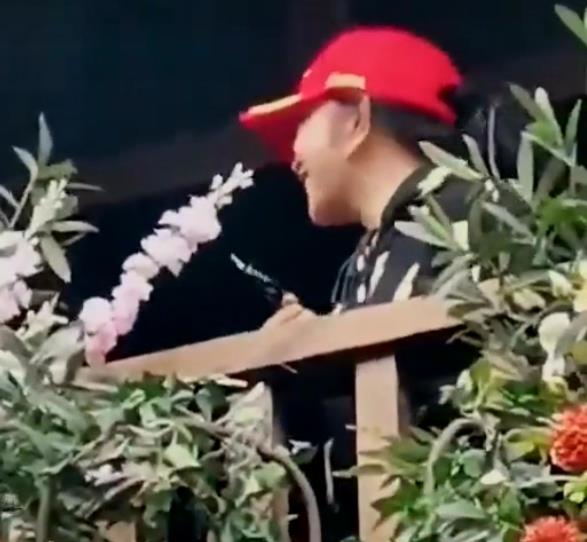 刘晓庆面容苍老遮脸,71岁刘晓庆素颜照片图文