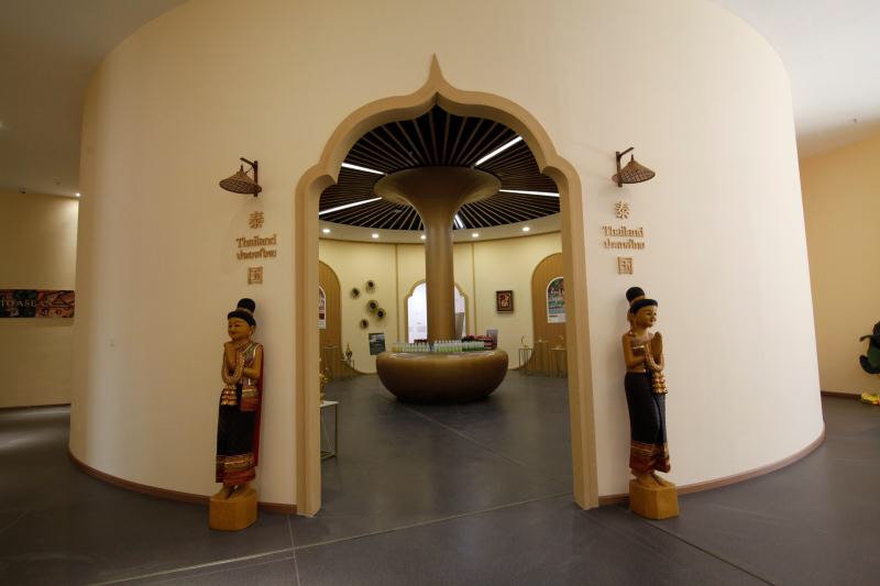 “一站购”近30个国家好物成都国际铁路港亚蓉欧国家（商品）馆开馆