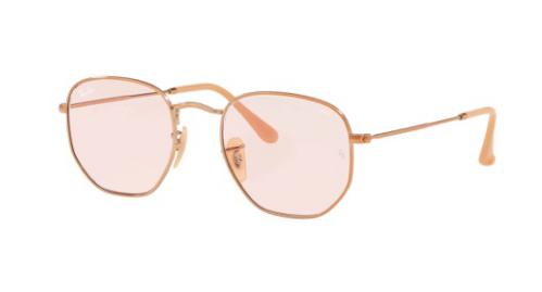 解锁你的阳光夏日，雷朋为你潮酷加成