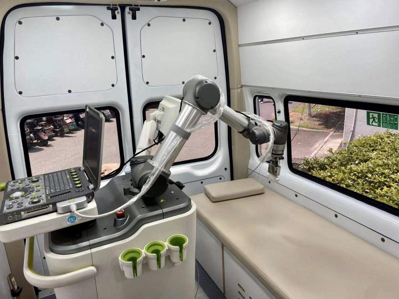 数百里外“悬丝诊脉” ，上海十院5G远程超声机器人“云义诊”到浙江安吉