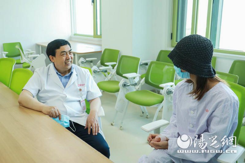 达芬奇手术机器人二尖瓣成形术,达芬奇机器人手术和传统手术对比