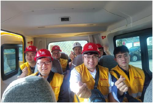 我们的新年工装,我们的工作服好看吗