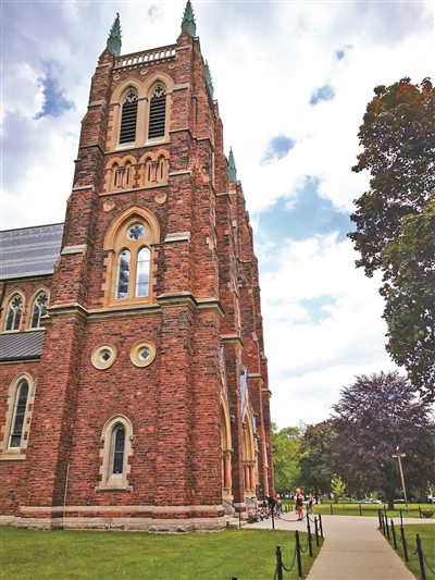 有些伤疤，不会被人轻易揭开，亦没有痊愈无痕的药膏