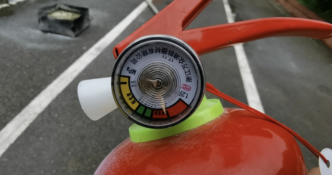 车载灭火器保质期多久,查看灭火器有效期