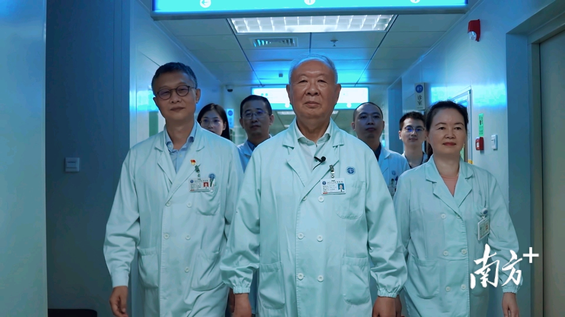 我的白大褂手术,我的白大褂17次手术