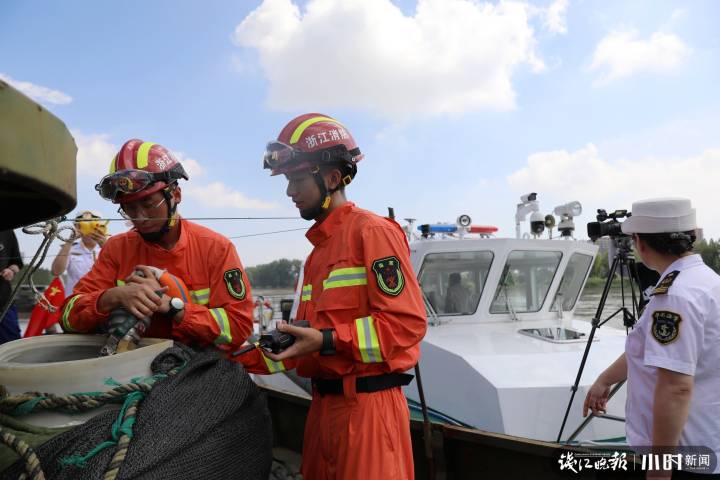 台风致渔船搁浅15名渔民命悬一线,台风致200余艘船只停留