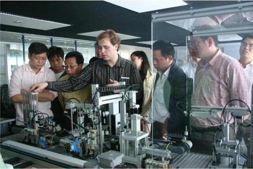 武汉交通职业学院招生官网,武汉交通职业学院智能制造