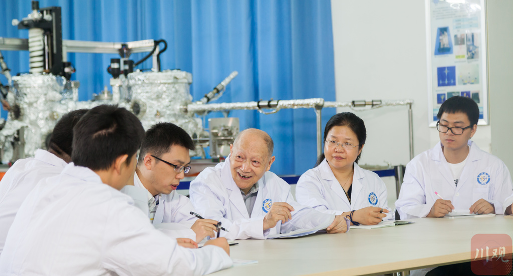 这个实验室，开垦的是电磁波的最后一片“处女地”