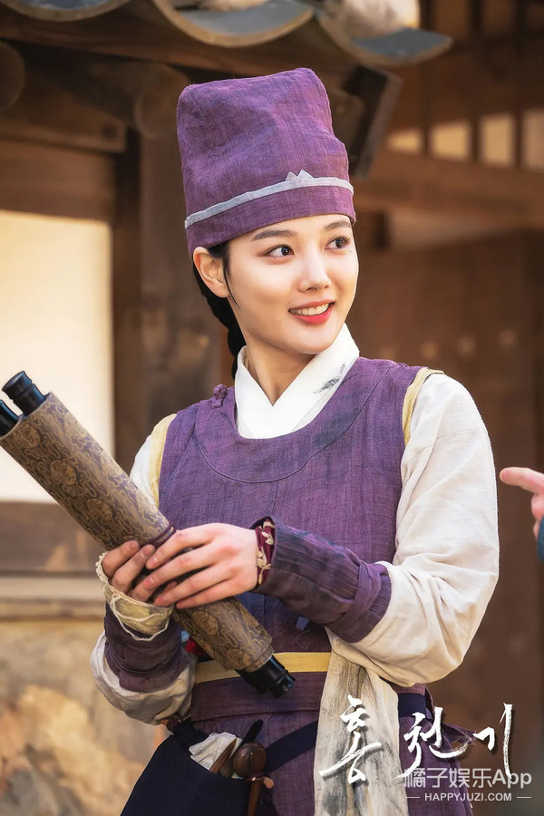 还记得《拥抱太阳的月亮》的小烟雨吗？逆袭太成功