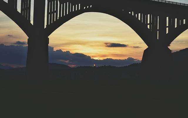 路过人间无非一瞬间歌曲,路过人间无非一瞬间舞蹈