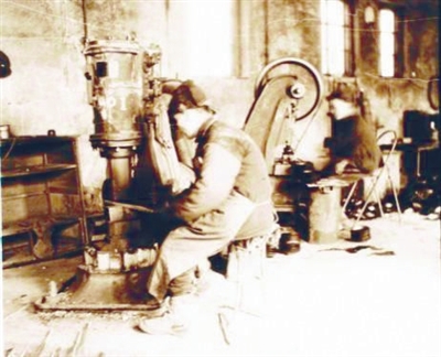 「沈阳航空工业发展纪事」战鹰飞过*安门天**