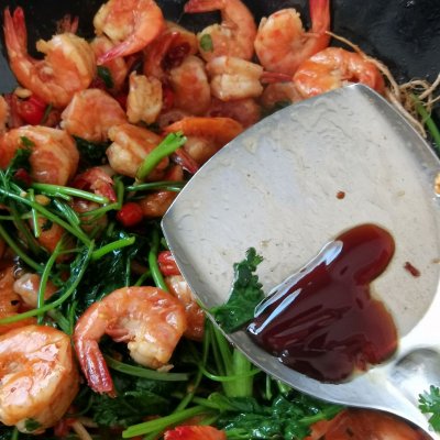 香辣虾的家常做法第一美食,香辣虾家常做法视频播放