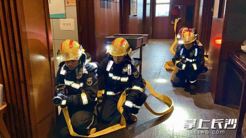 酒店着火防火迅速处置,宾馆酒店火灾扑救要点