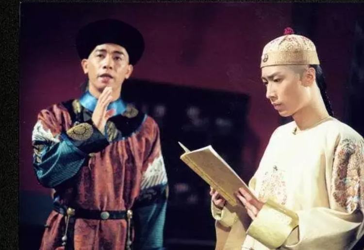 你要学刘邦屡败屡战还是学项羽,屡战屡败的陈小春是什么梗