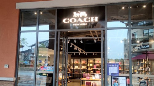 新买的coach包油边瑕疵怎么办,买回来的coach包吊牌被剪掉