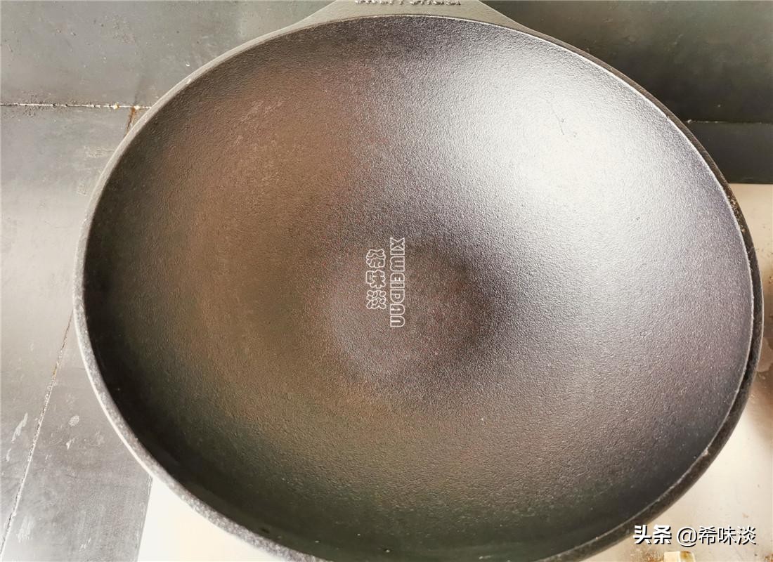 新买的铁锅怎样开锅养护,买回的铁锅要记得这样开锅