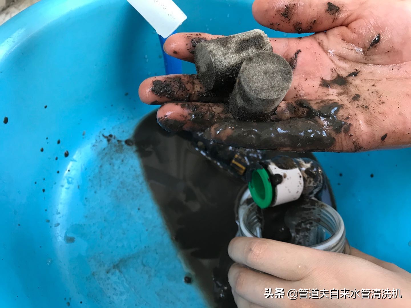 海绵弹清洗地暖详细操作步骤