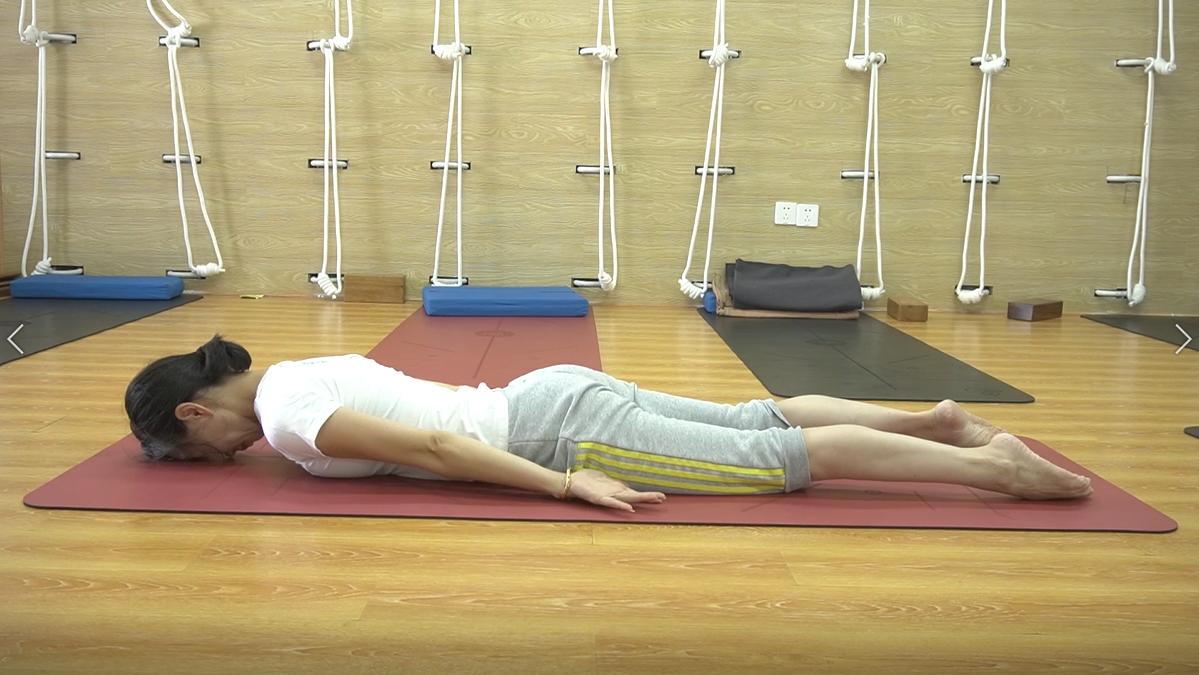 有点弯腰驼背怎么矫正,成年人弯腰驼背矫正有效方法