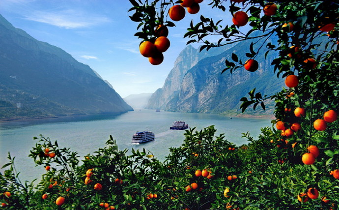 鍗冨彜涓夊场椋庢櫙瑙嗛,鍗冨彜姹熸渤