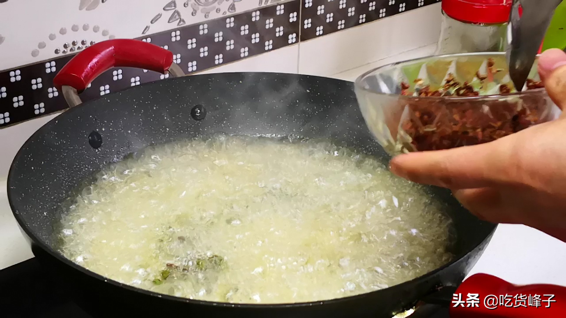 正宗鲜花椒油的做法和配方视频,正宗花椒油的做法