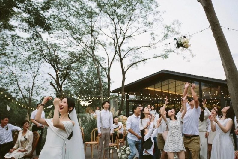 当前形势，婚礼应该怎么办？