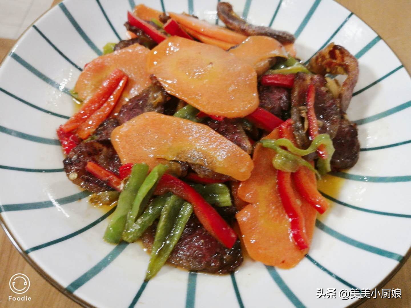 熏香肠的做法最正宗的做法,熏香肠各种做法