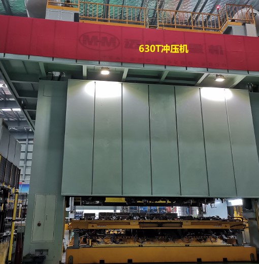 冲压输送线施工现场,汽车冲压废料输送线设计