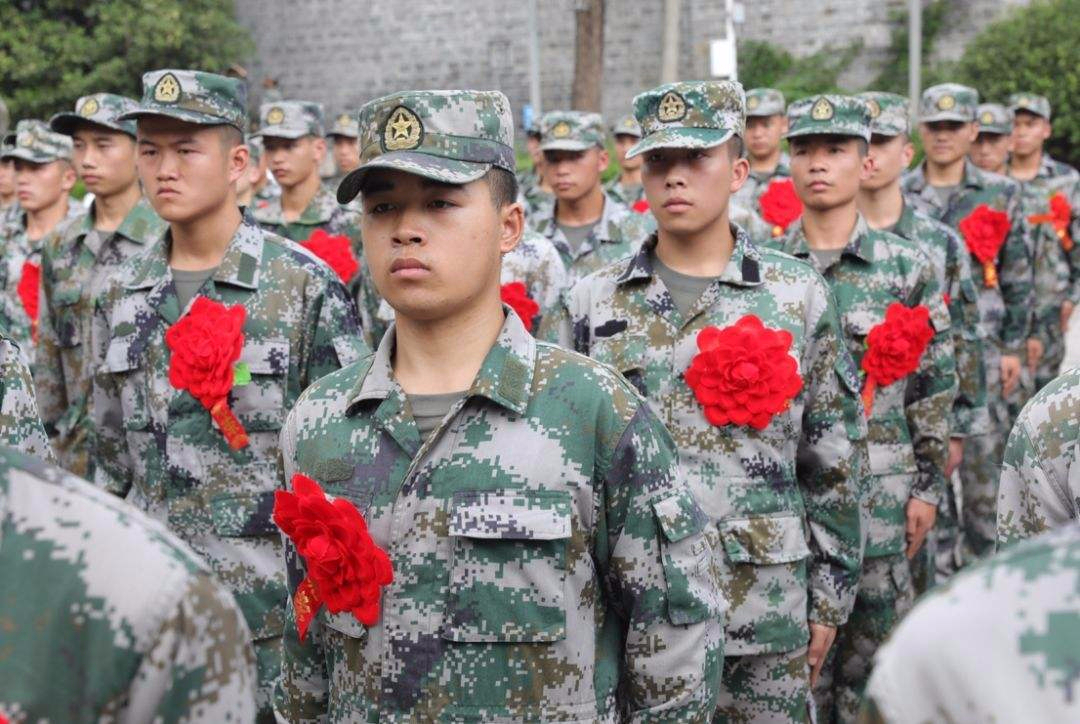 入伍新兵在部队会遭受什么对待,新兵可以不参加训练直接参军吗