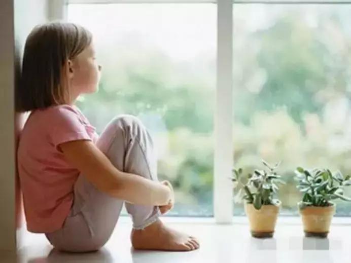 宝宝上学害怕怎么引导,孩子害羞怕生怎么引导