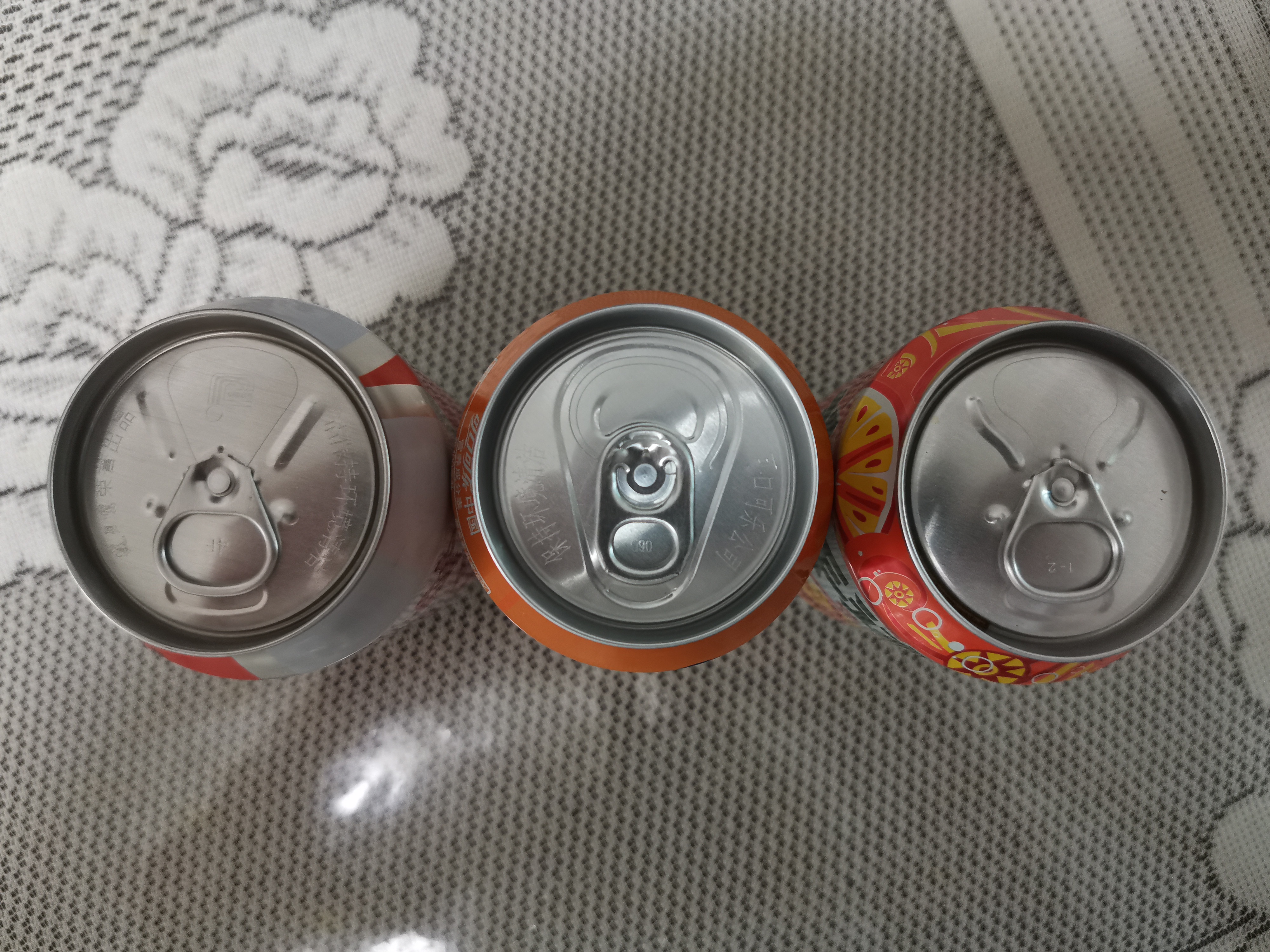 夏日橙味饮料大比拼,健力宝橙蜜味饮料测评