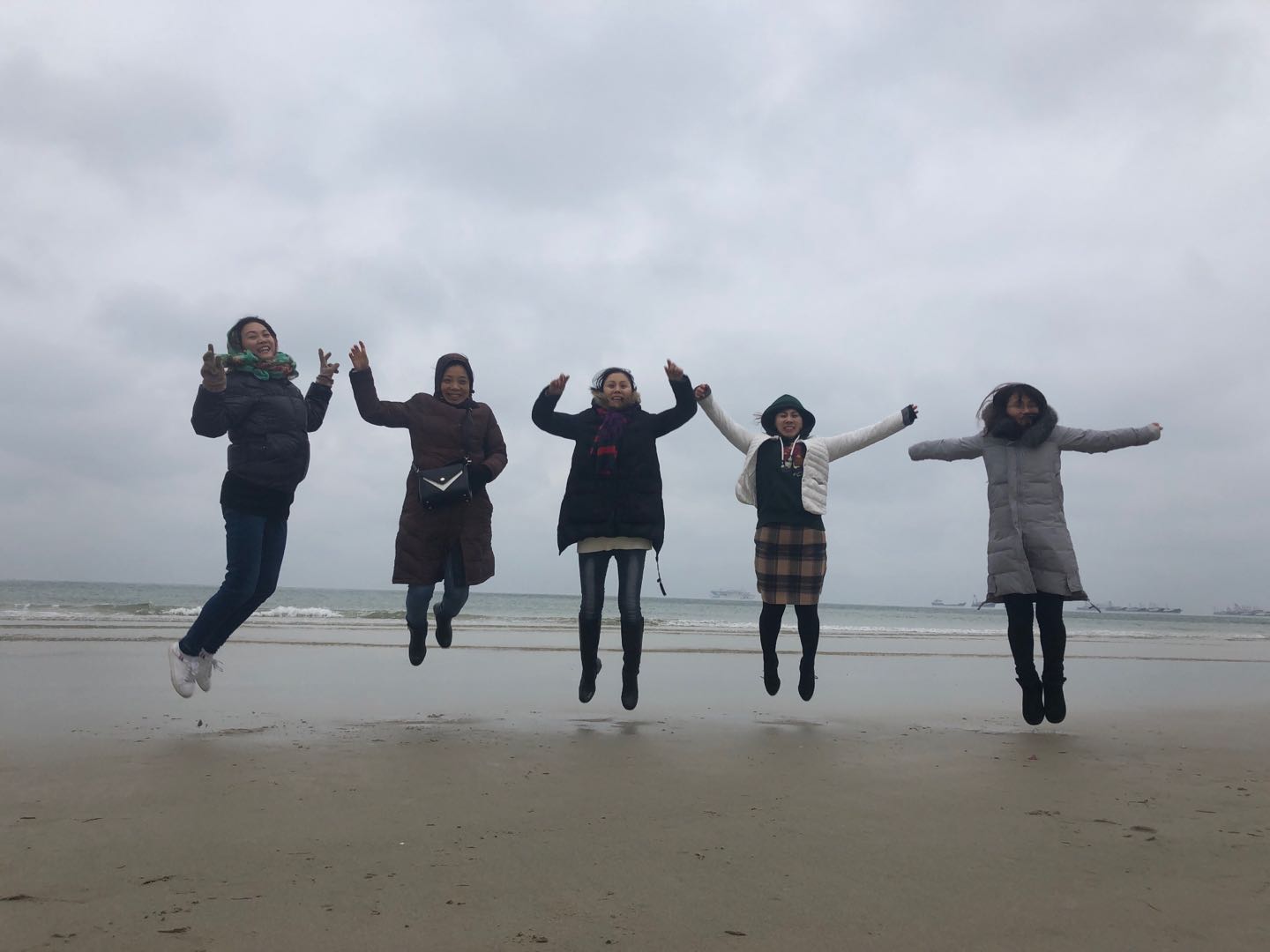 今年北海有多冷——银滩上的北海人如是说，要去玩海的听我说