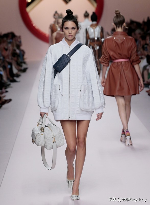 fendi秋冬大秀,fendi2019秋冬时装周