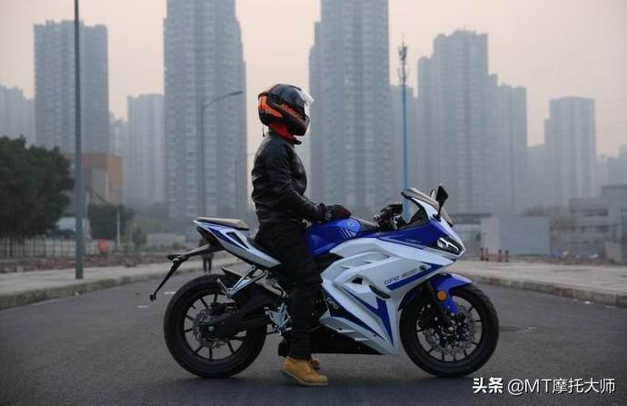 国产地平线仿赛摩托,国产地平线250排量仿赛