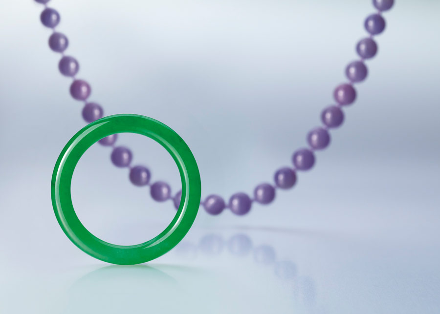 最贵最顶级帝王紫翡翠手镯和挂件,世界上最贵的翡翠手镯是哪一个