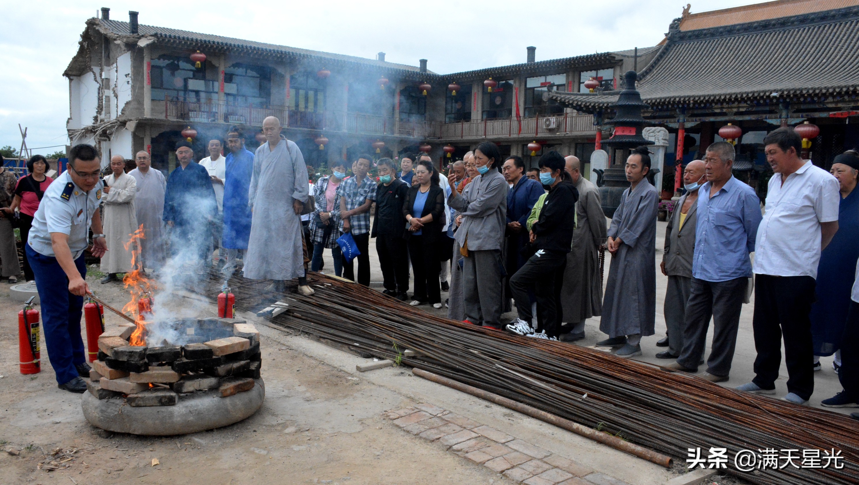 我县乡镇举行防火安全知识培训会,宗教场所防火安全工作会议记录