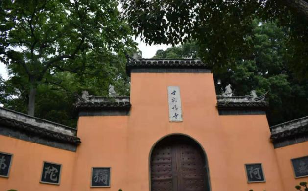 南京网红鸡鸣寺打卡景点,南京鸡鸣寺打卡